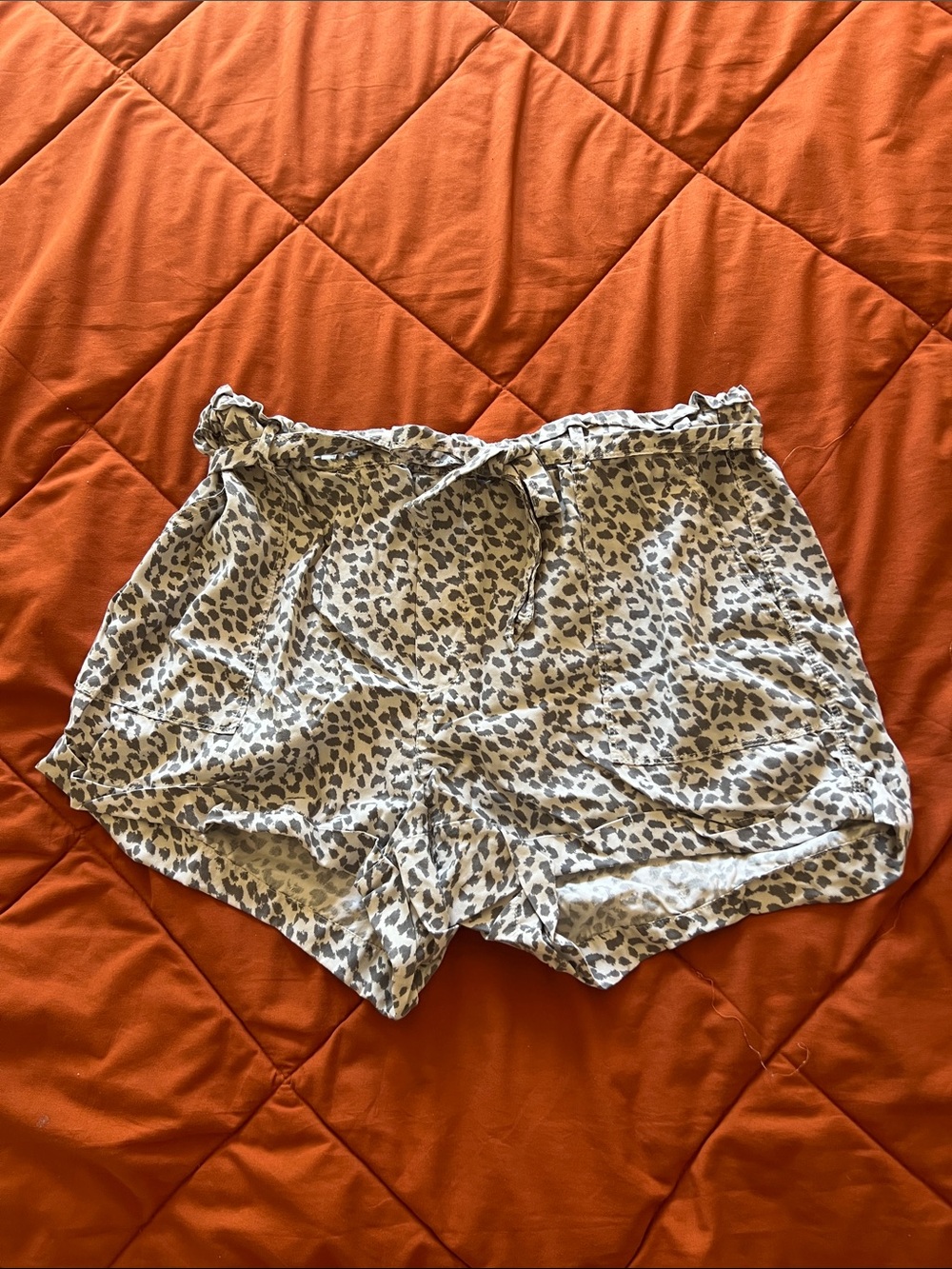 aerie Leopard-Print Lounge Shorts in Gray and White